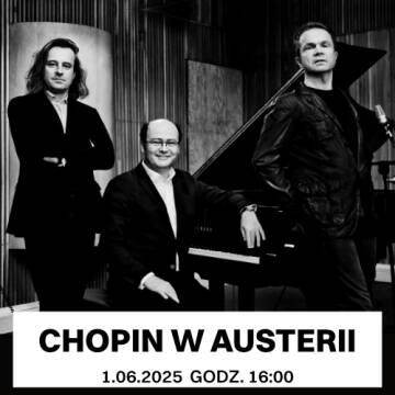 Grafika przedstawia czarno-białe zdjęcie trzech mężczyzn przy fortepianie.