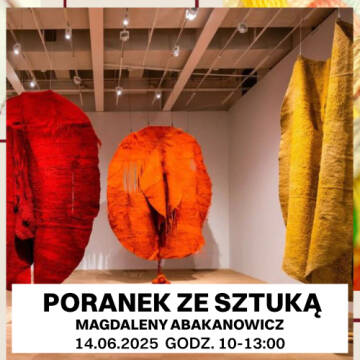 Zdjęcie przedstawia ogromne tkaniny Abakanowicz tzw. Abakany
