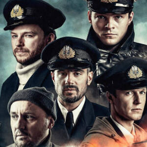 Grafika przedstawia 5 głównych bohaterów filmu. Kapitana, porucznika, dwóch poporuczników i bosmana