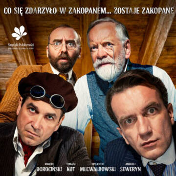 Grafika przedstawia czterech meżczyzn, głównych bohaterów nachylających się do obiektywu, każdy z inną emocją i grymasem na twarzy. 